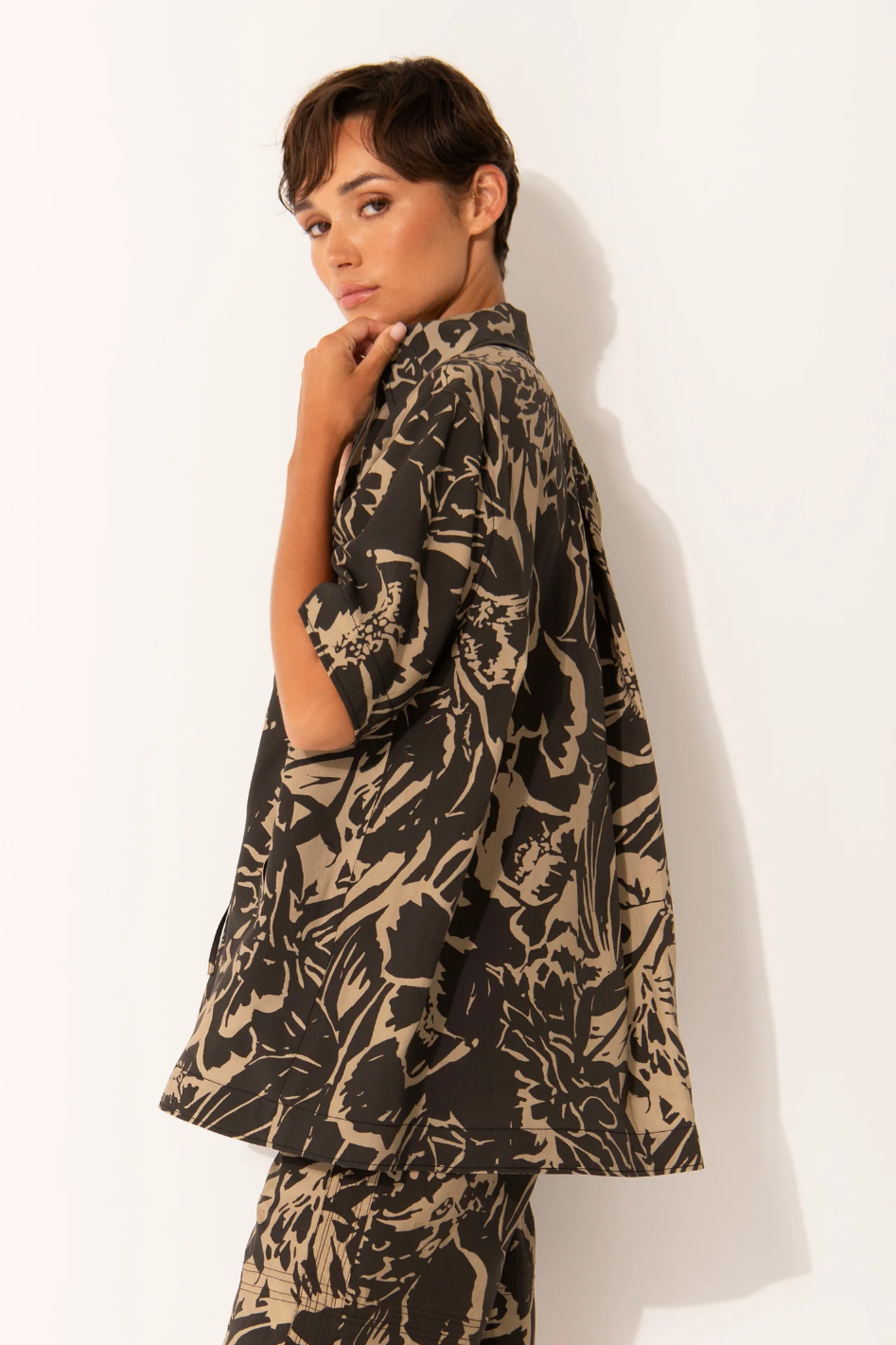 Lounge The Label Samos Shirt in Arabica