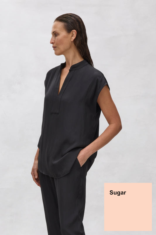 Mela Purdie Keyhole Slice Top | Mache