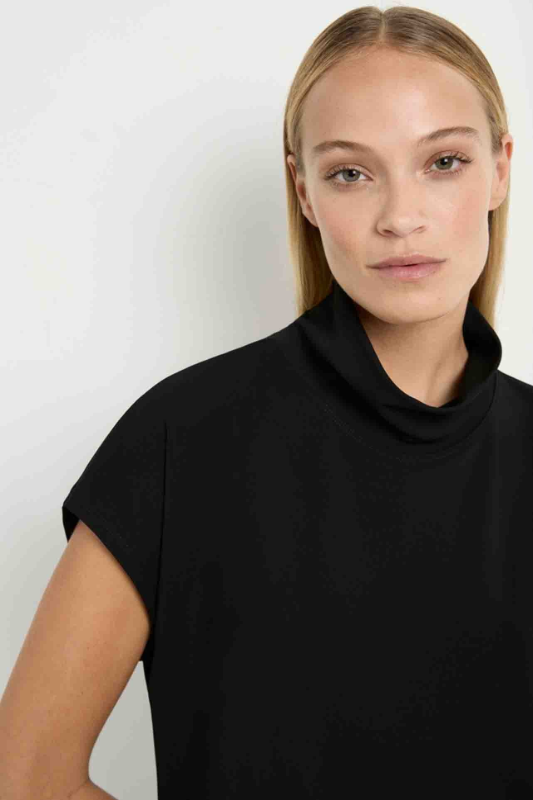 Mela Purdie Funnel Shell | Powder Knit