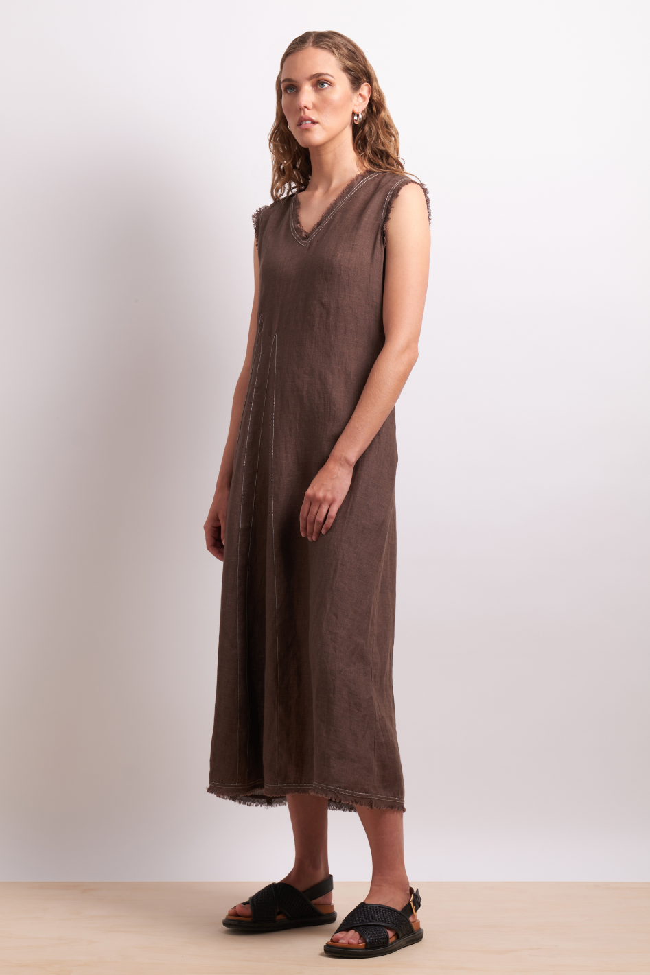 Neris On The Edge Dress | Cocoa | 2815