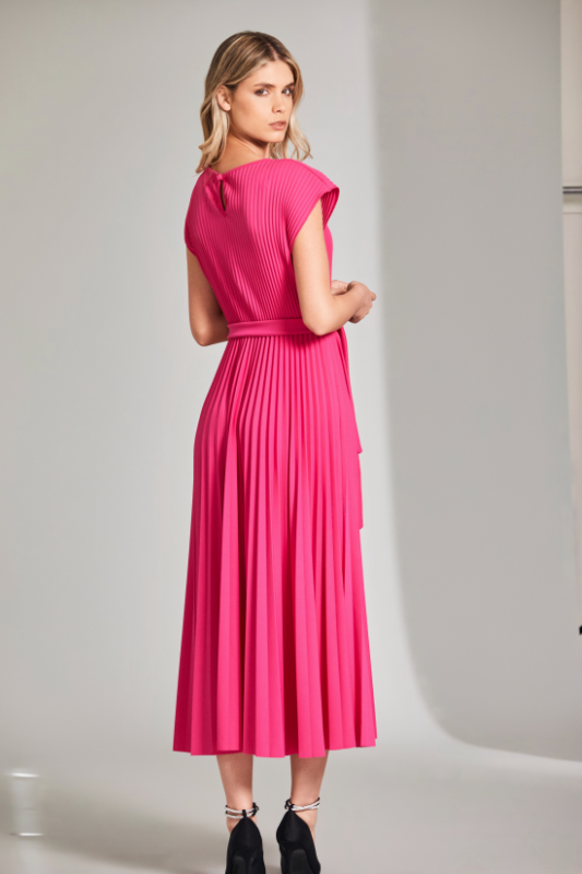 Peruzzi Pleat Dress | Fuchsia | W24511