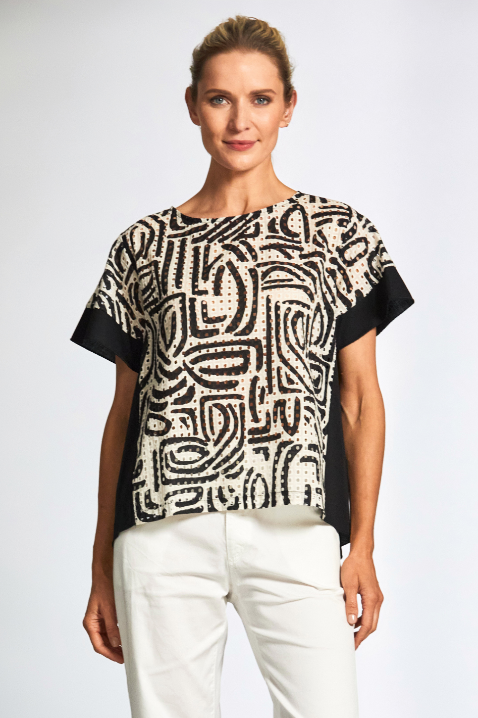 Peruzzi Print Punch Hole Top | Black | 25133