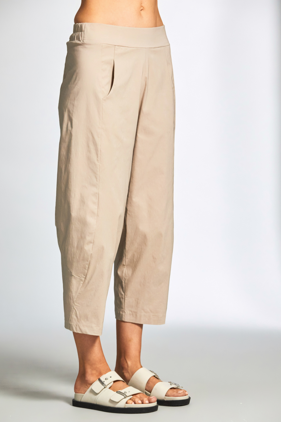 Peruzzi Slouch Trouser in Sand