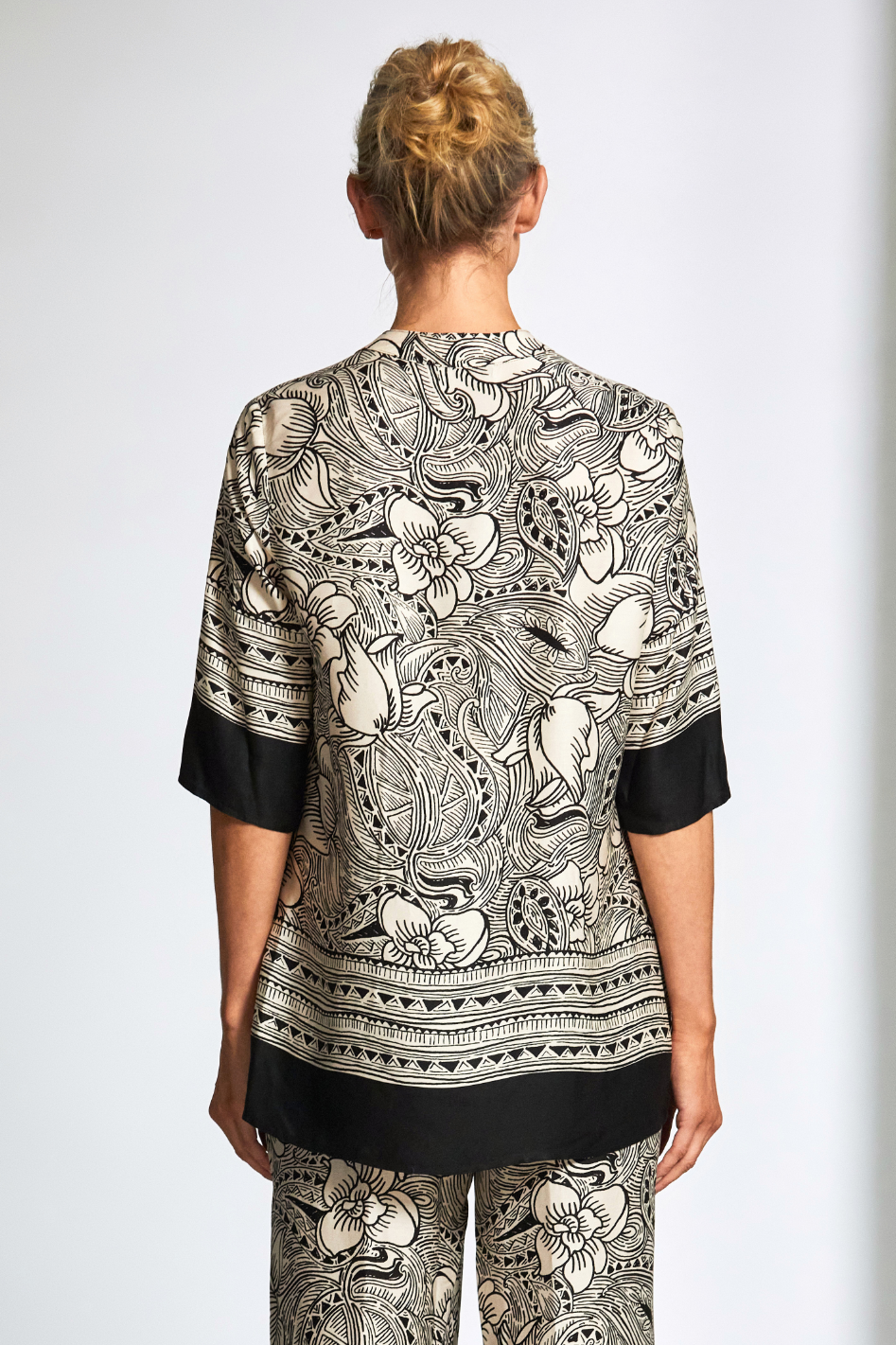Peruzzi Woodblock Print Top | Black/Ecru | 25124