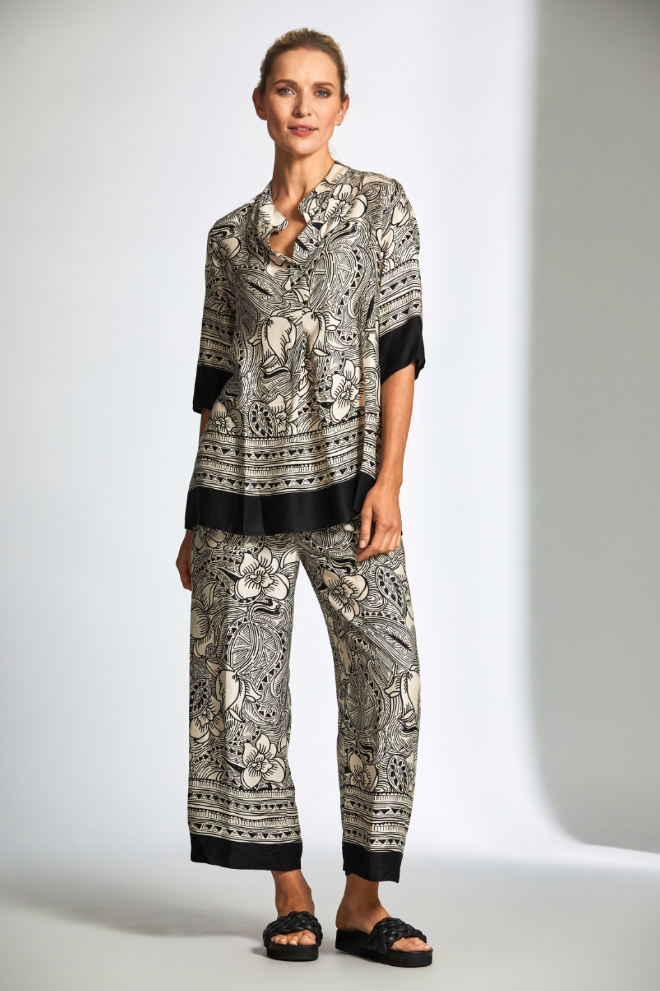Peruzzi Woodblock Print Trouser | Black/Ecru | 25125