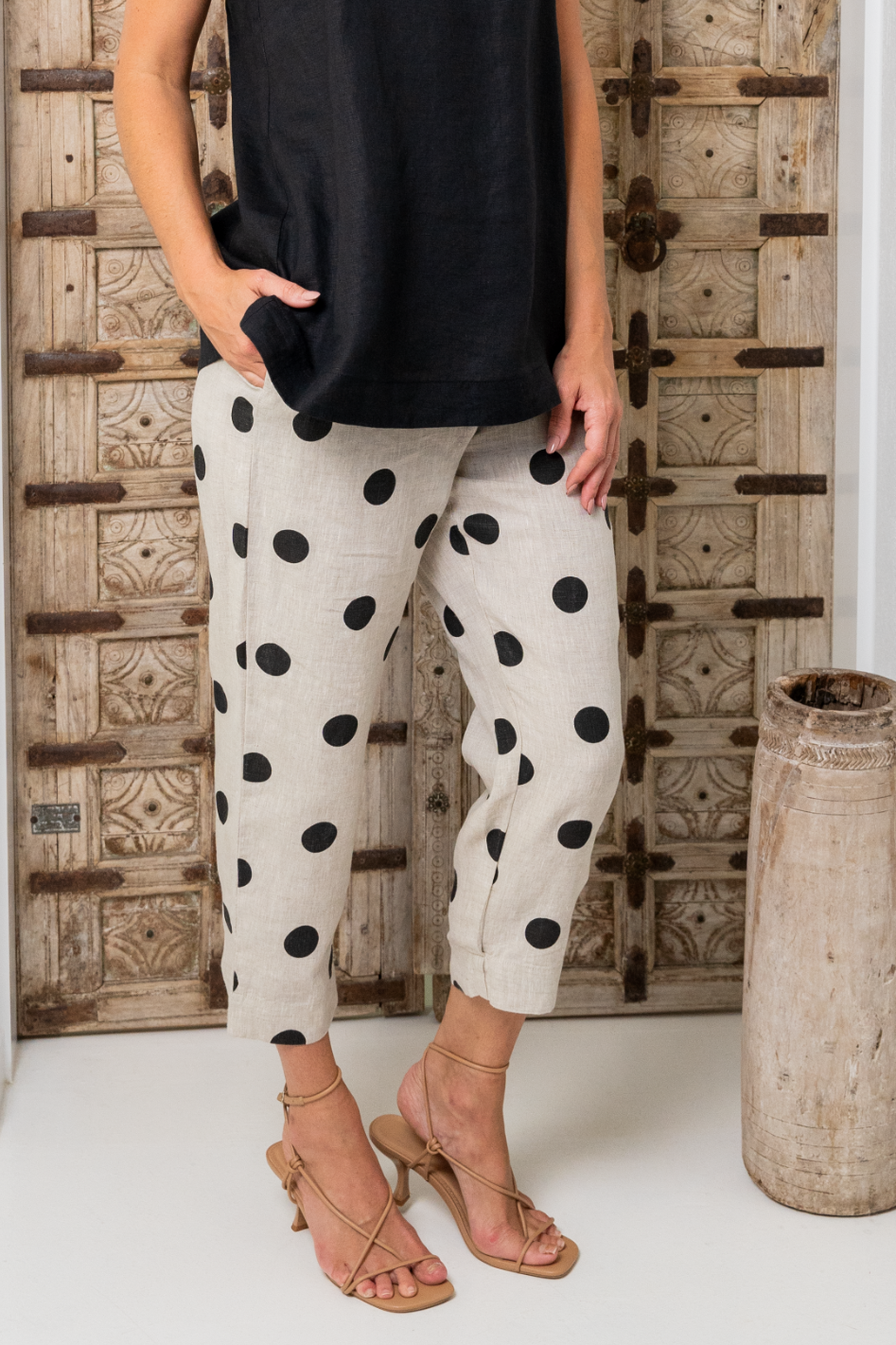 See Saw Linen Spot 7/8 Flat Front Pant | Black on Flax