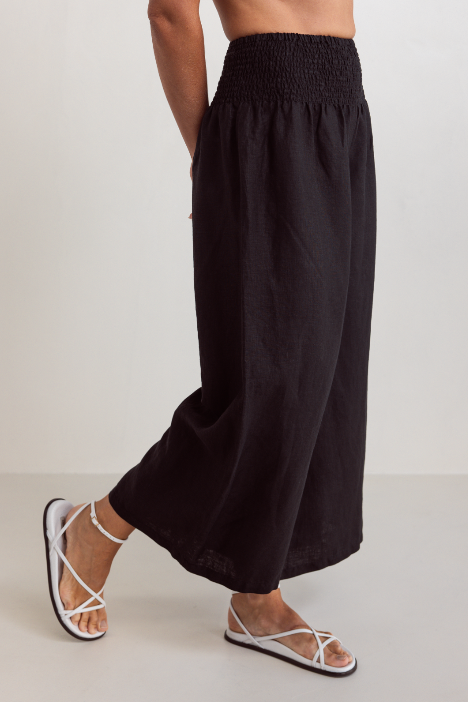 See Saw Linen Shirred Waist Pant | Black