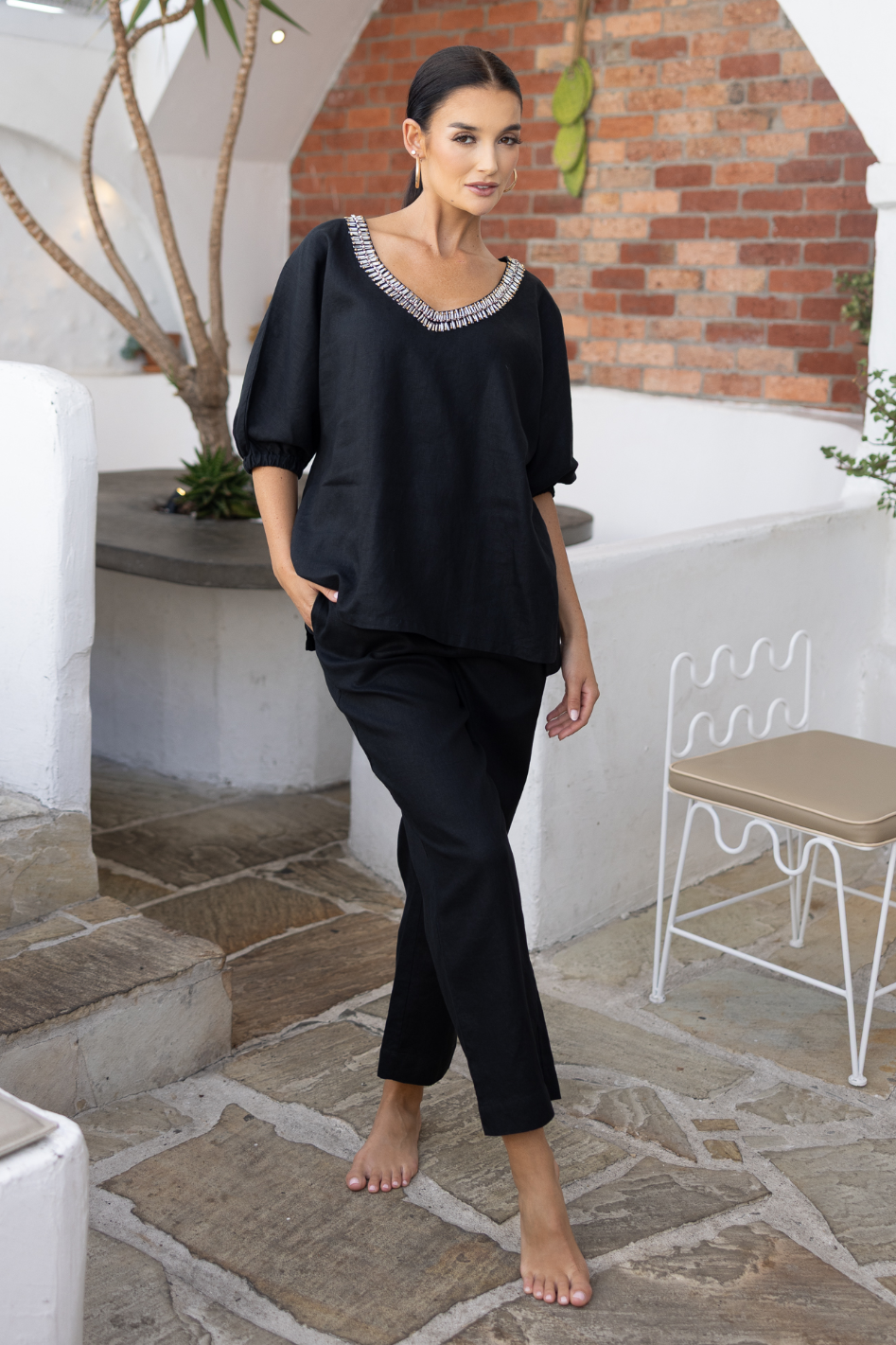 Two T's Linen 7/8 Pant in Black