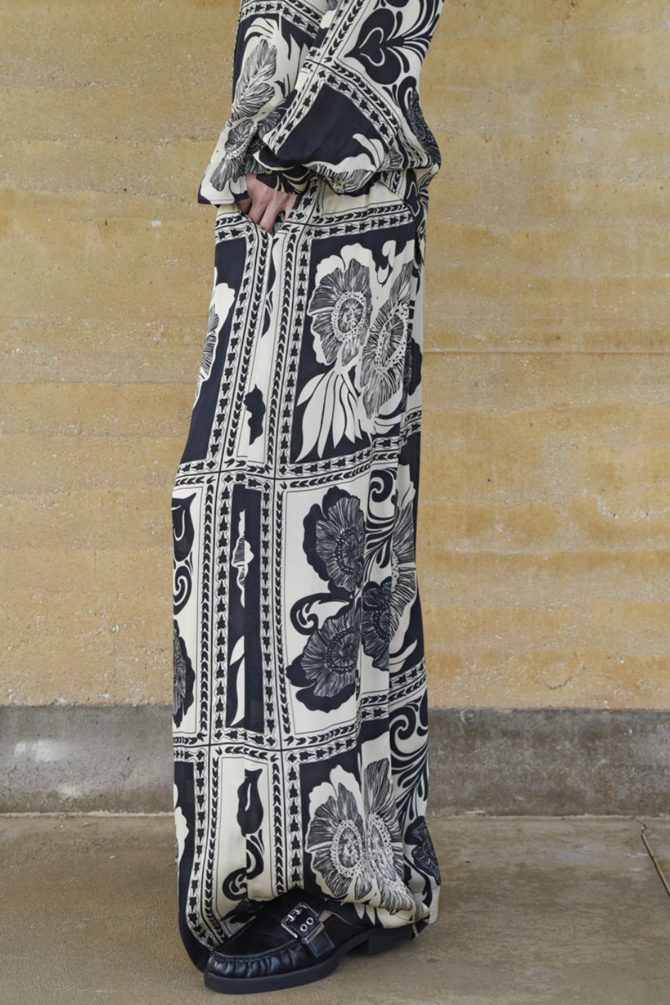 Curate Kick Pleat Pant
