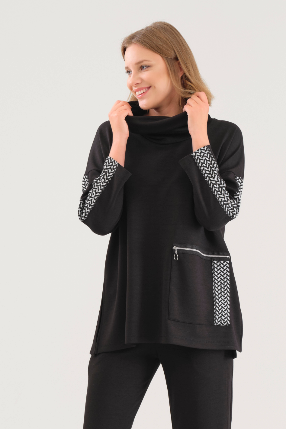 Dolcezza Casual Cowl Neck Top 