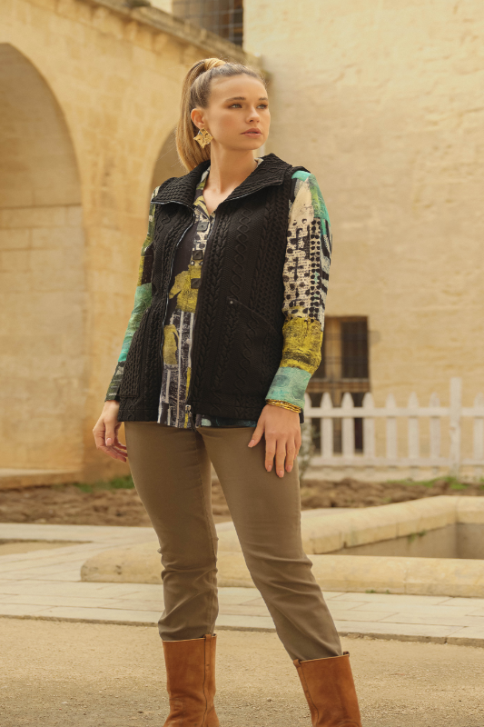 Dolcezza Zipper Closure Vest | Black | 74201