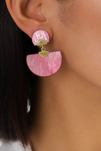 Load image into Gallery viewer, Franck Herval Lena Laminated Capiz Clip Earrings
