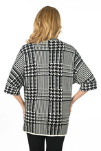 Load image into Gallery viewer, Frank Lyman Knit Cover Up Style 234107U
