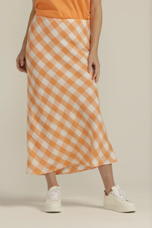 Goondiwindi Cotton Linen Gingham Bias Cut Skirt in Apricot/White