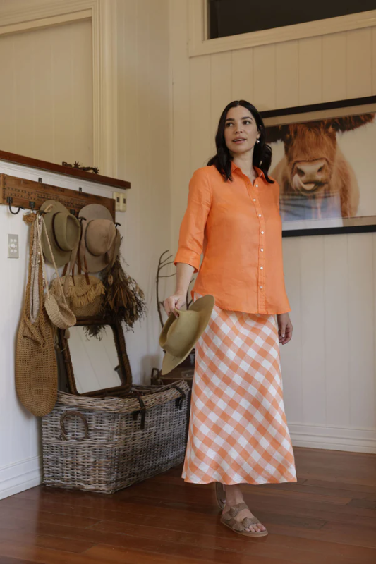 Goondiwindi Cotton Linen Gingham Bias Cut Skirt in Apricot/White