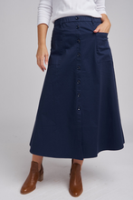 Load image into Gallery viewer, Goondiwindi Cotton Button Through Pocket Skirt in Navy
