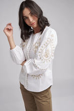 Load image into Gallery viewer, Goondiwindi Cotton Embroidered Top in White and Latte

