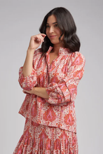 Load image into Gallery viewer, Goondiwindi Cotton Pleat Sleeve Linen Blouse in Flame Print
