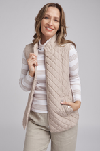 Load image into Gallery viewer, Goondiwindi Cotton Quilted Vest in Latte
