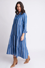 Load image into Gallery viewer, Goondiwindi Cotton Tiered Cotton Dress in Navy and White
