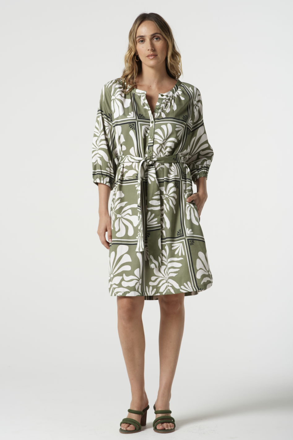 Goondiwindi Cotton Raglan Dress in Sage Green Print 