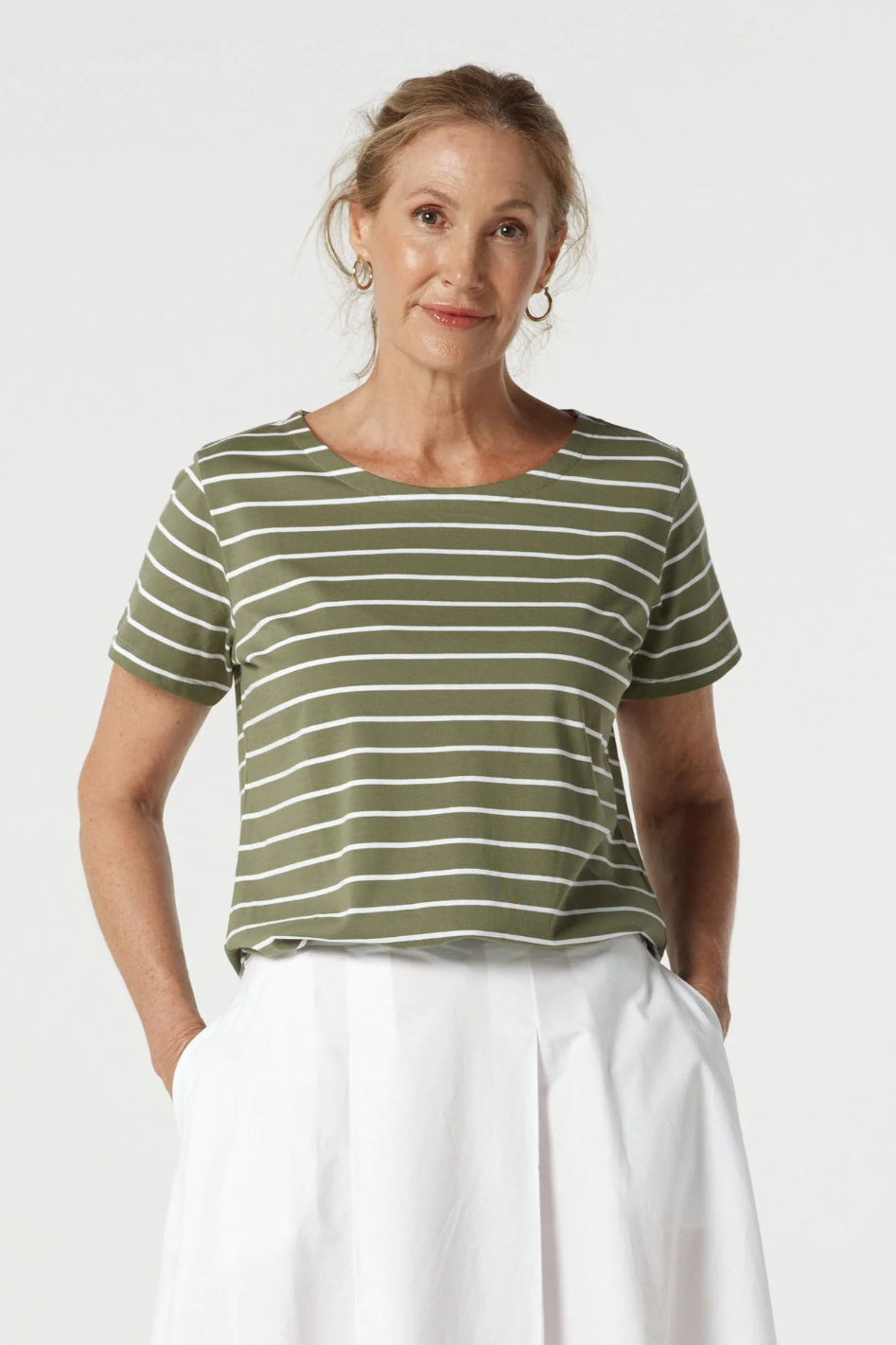 Goondiwindi Cotton Relax Cotton Tee in Sage/White