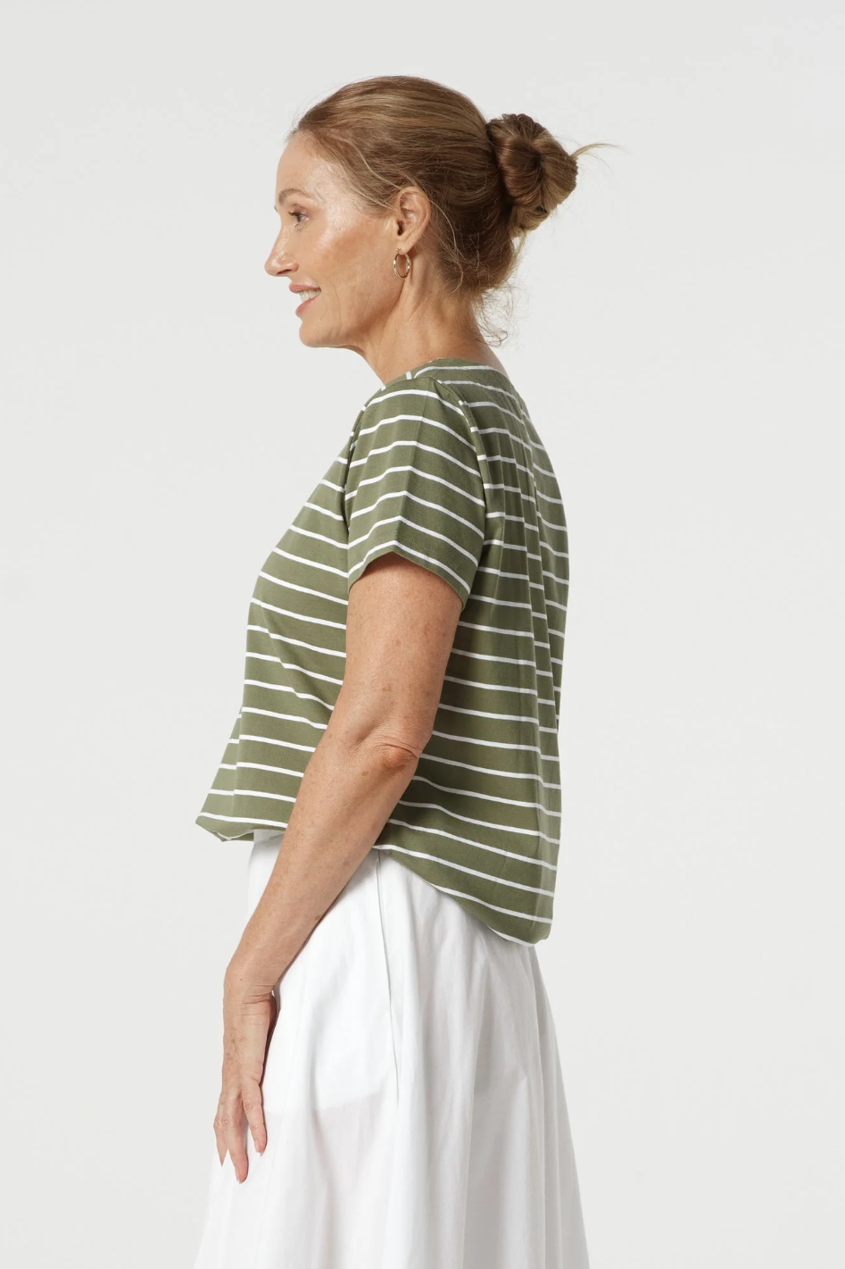 Goondiwindi Cotton Relax Cotton Tee in Sage/White