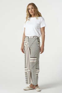 Goondiwindi Cotton Tailored Printed Pant | Large Square | 5276-221-S25