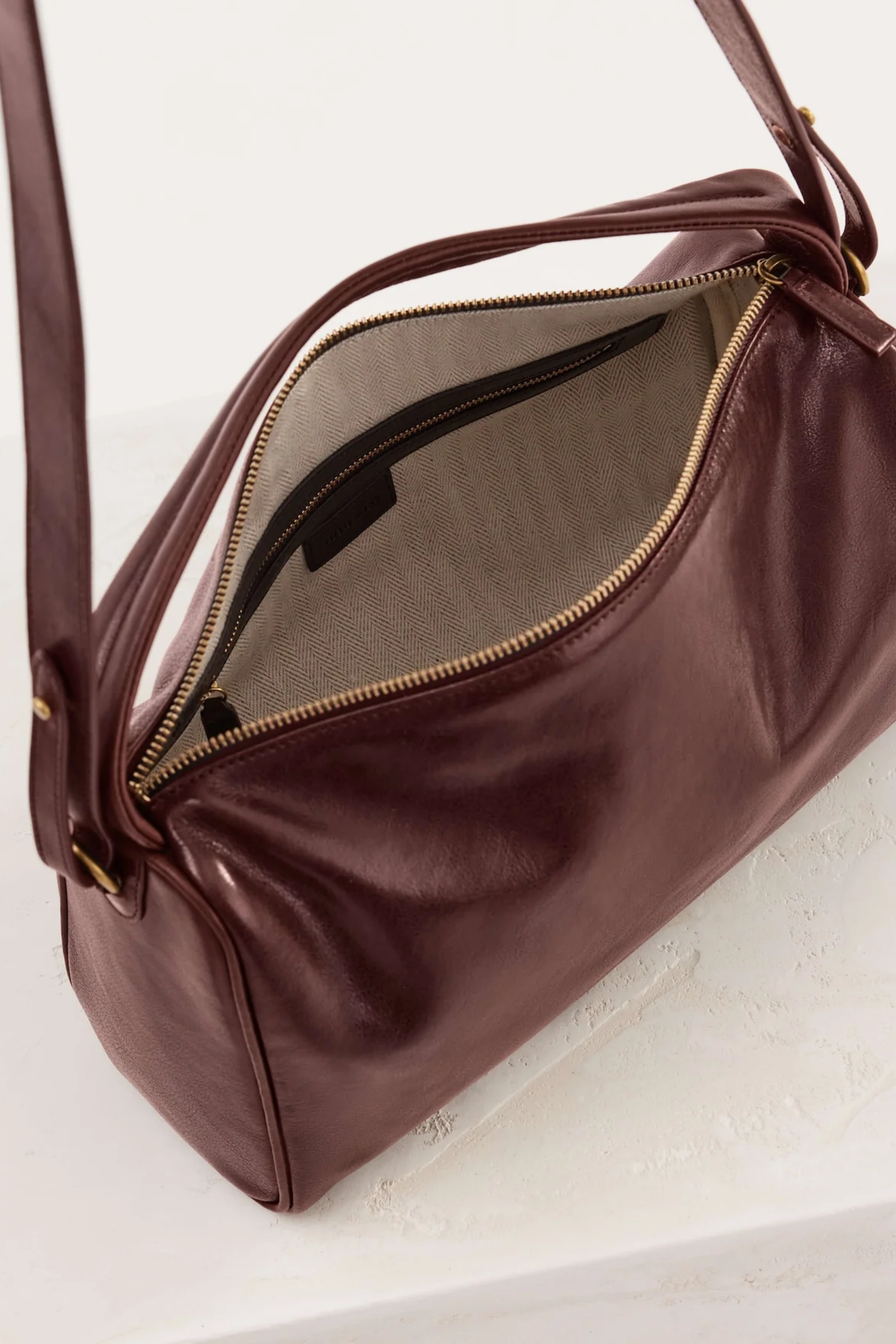 JUJU & CO Bolster Bag in Maple