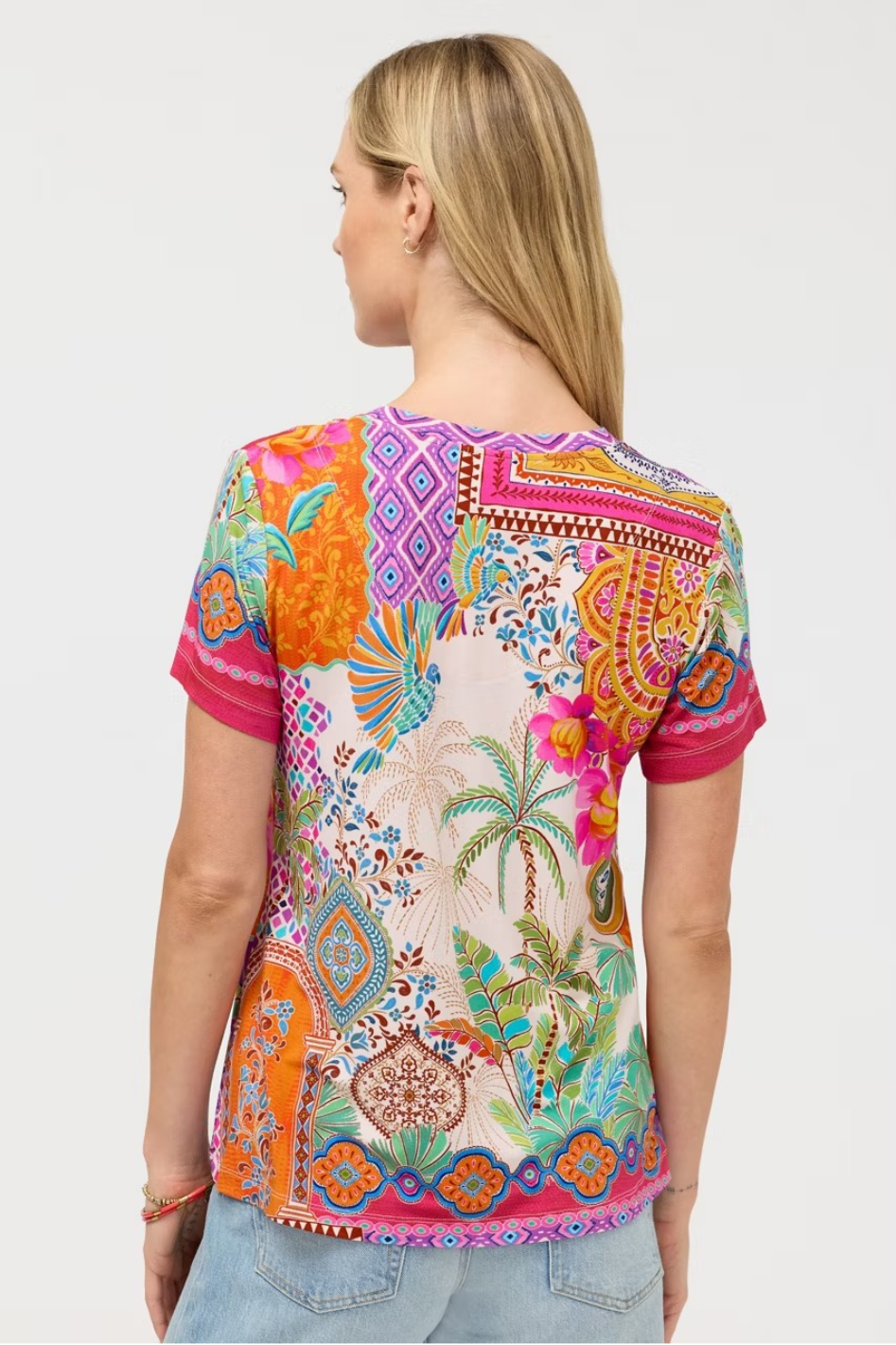 Johnny Was The Janie Favorite Short Sleeve V Neck Tee in Avelar Print