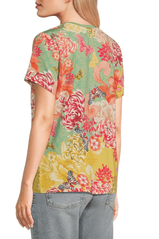Johnny&#39;s - taaaa Johnny Was The Janie Favorite Short Sleeve Tee | Charlie