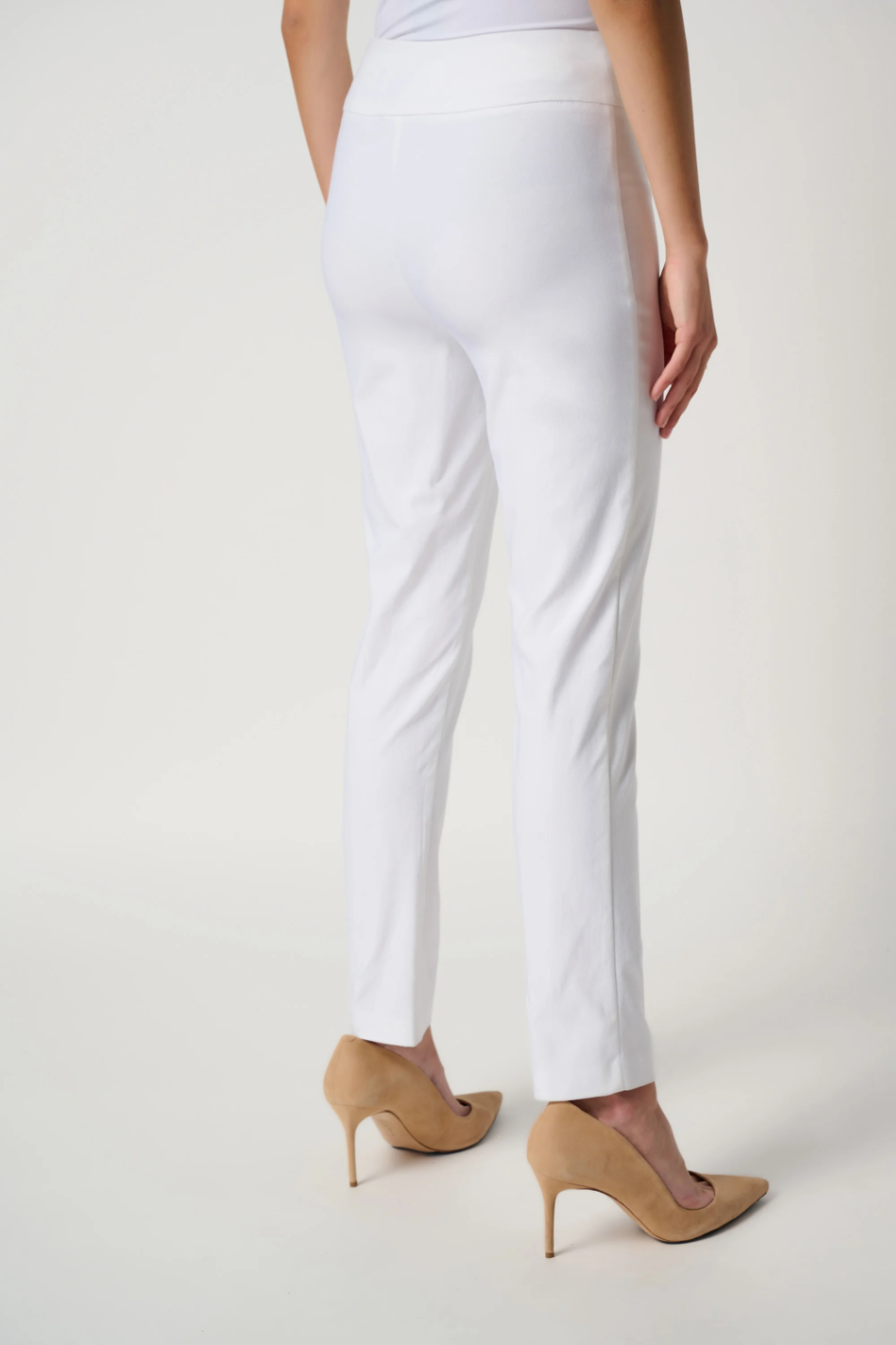 Joseph Ribkoff Classic Slim Pant in White 