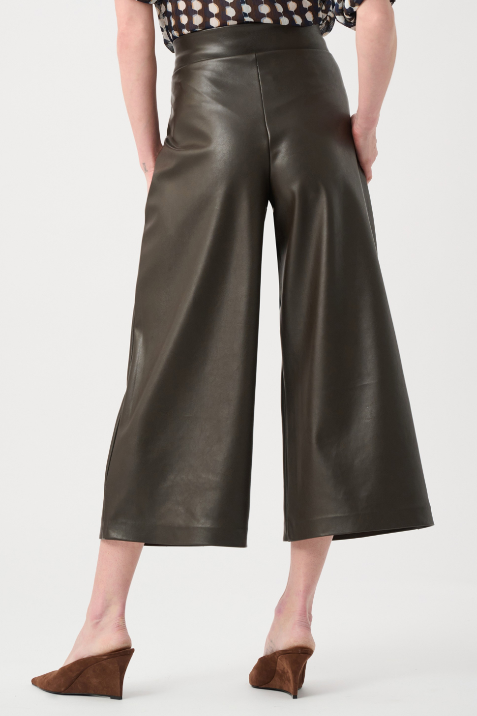 Joseph Ribkoff Leatherette Pull-On Culotte Pants