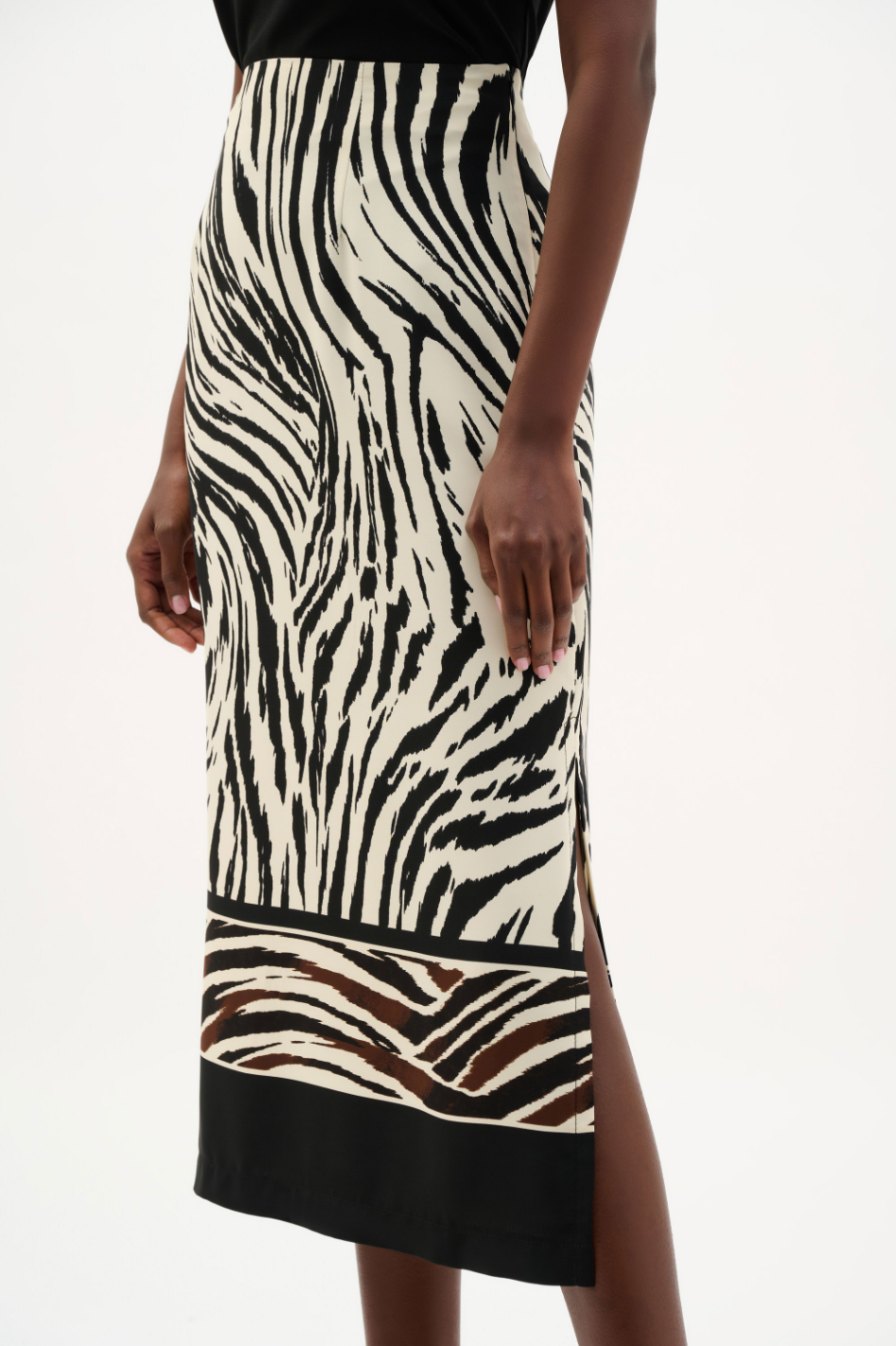 Joseph Ribkoff Recycled Woven Animal Print Straight Skirt | 262050