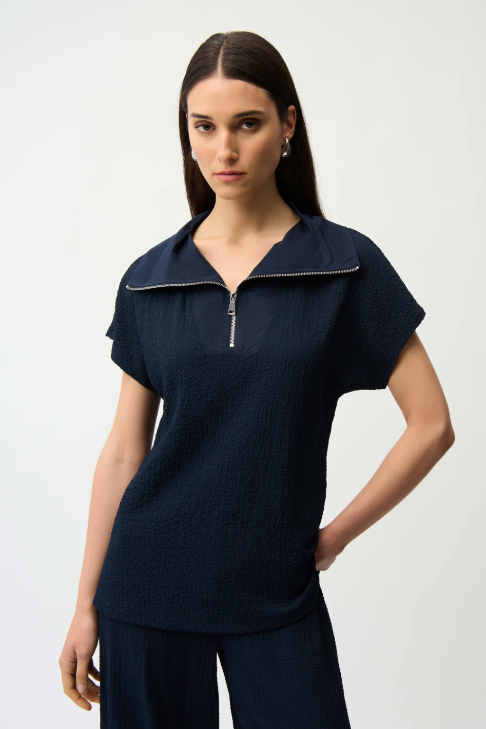 Joseph Ribkoff Seersucker Boxy Top With Memory Collar