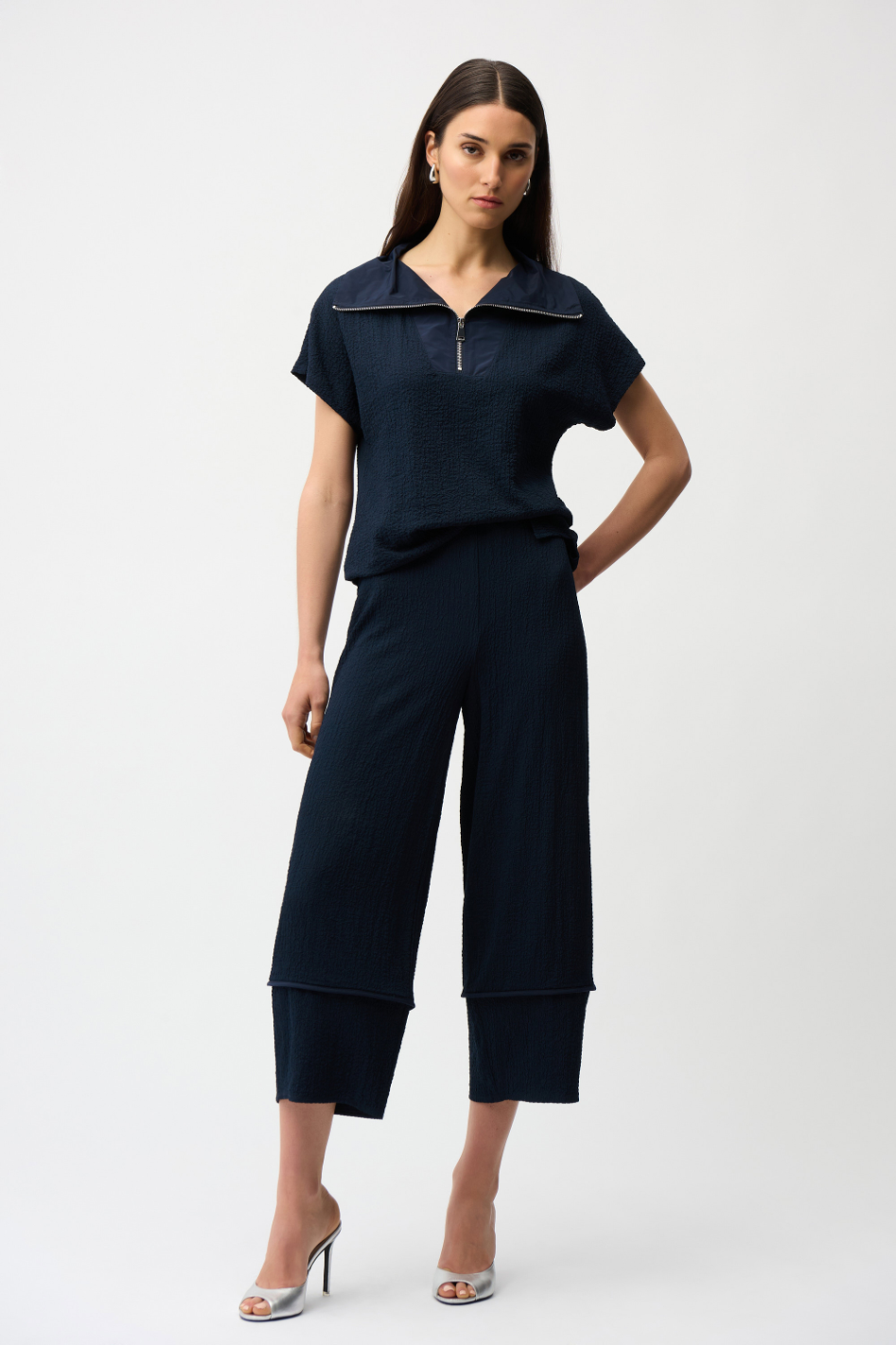 Joseph Ribkoff Seersucker Boxy Top With Memory Collar