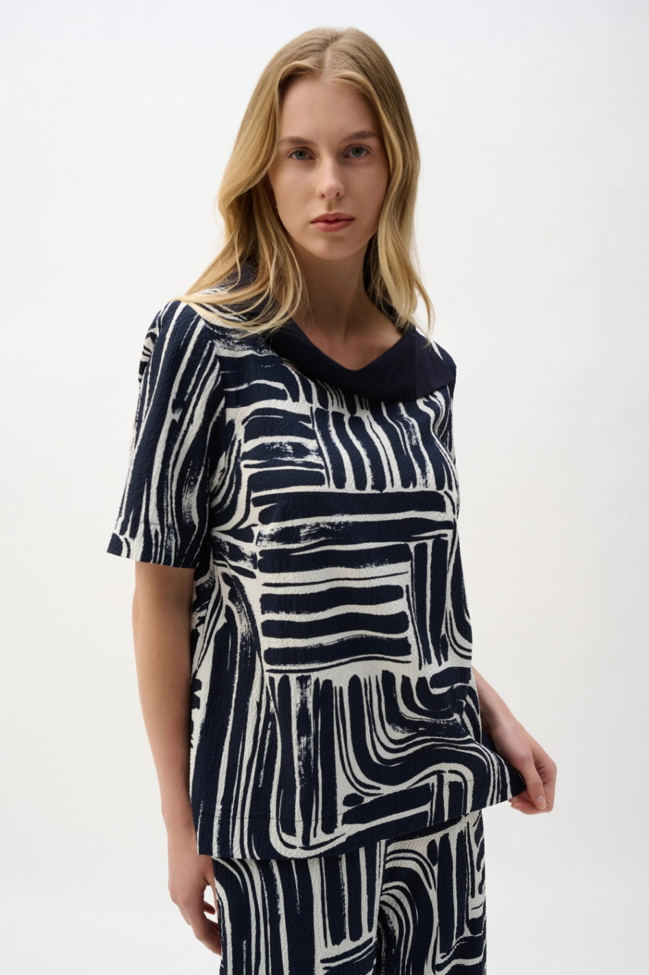 Joseph Ribkoff Seersucker & Georgette Abstract Print Top 