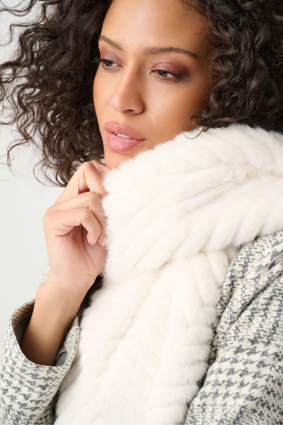 Joseph Ribkoff Textured Chevron Faux Fur Scarf 