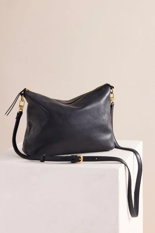 Ju Ju & Co Augusta Crossbody | Black