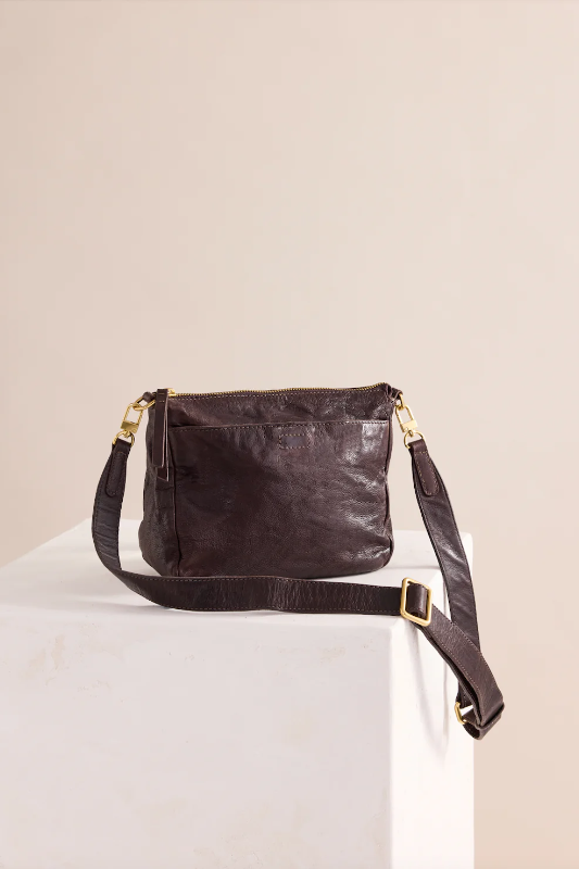 Ju Ju & Co Frida Crossbody | Chocolate