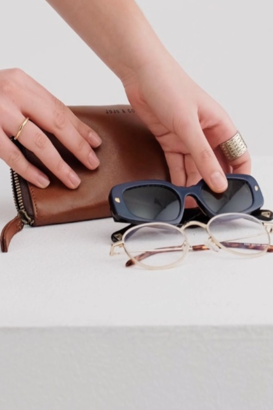 Ju Ju & Co Glasses Pouch | Cognac