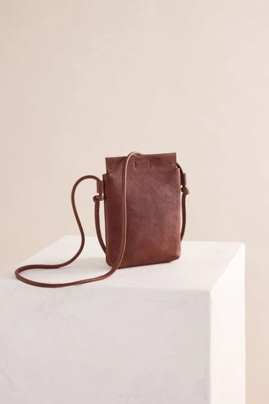 Ju Ju & Co Marina Pouch | Cognac
