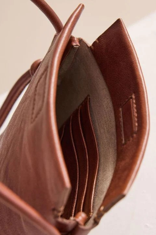 Ju Ju & Co Marina Pouch | Cognac