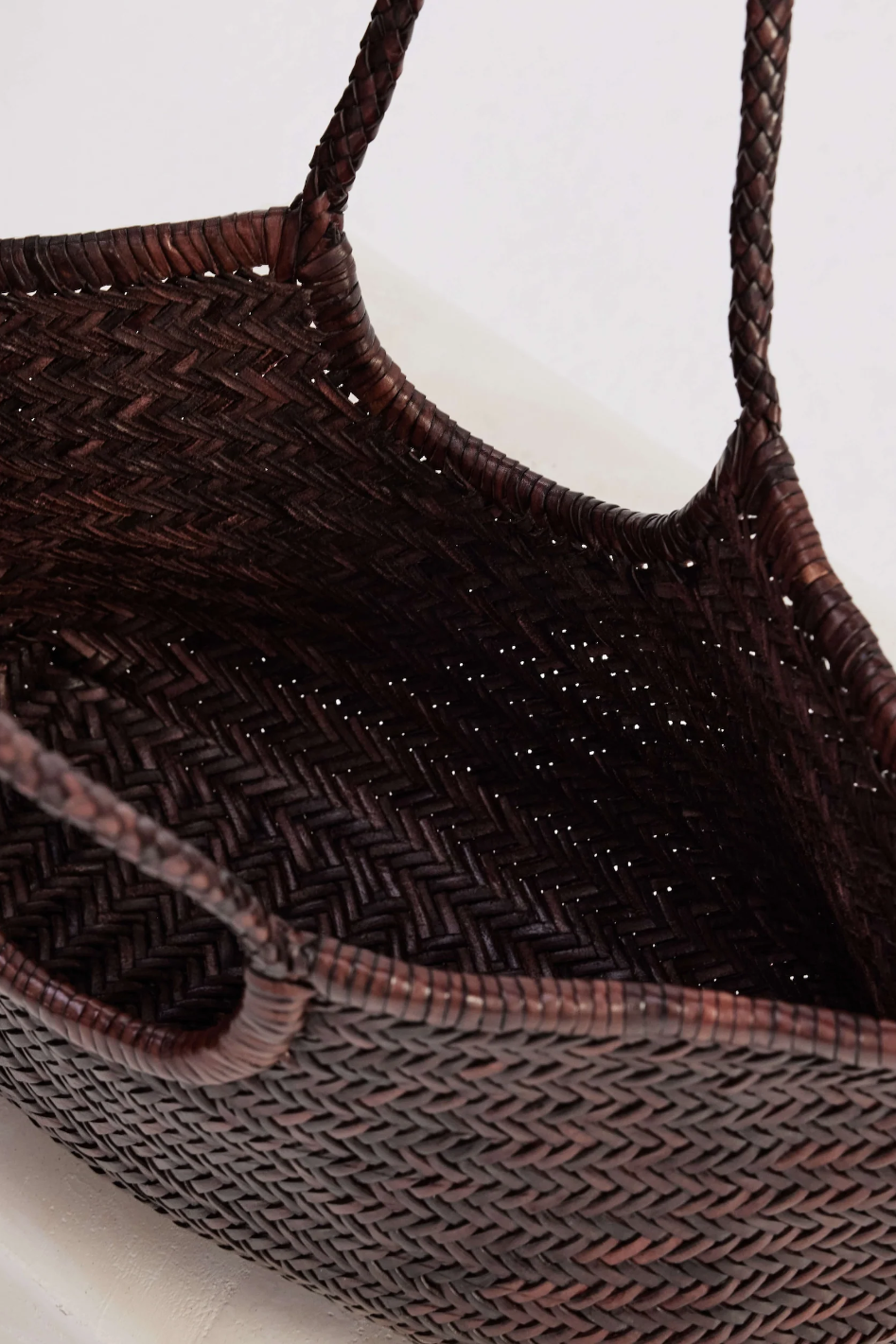 Ju Ju & Co Cove Bag in Mahogany