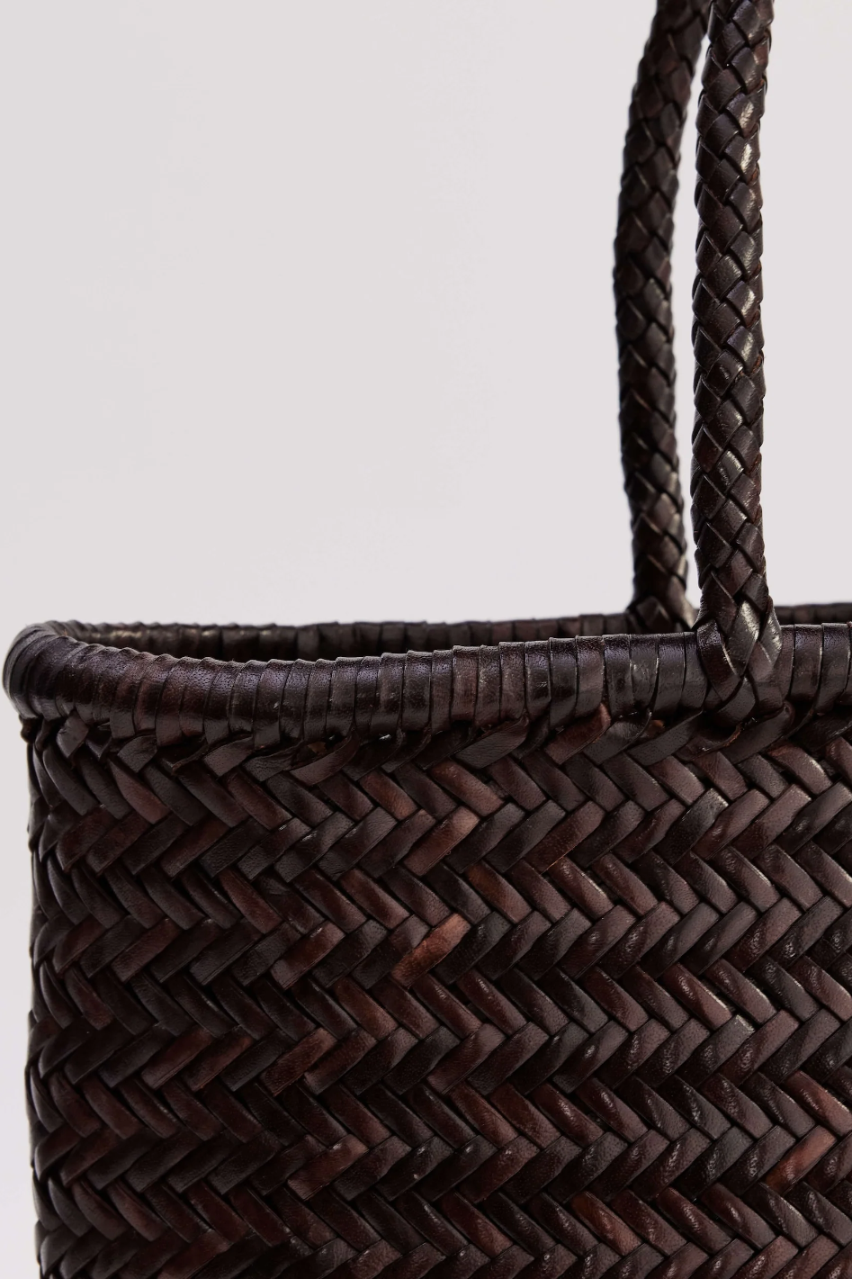 Ju Ju & Co Dune Basket in Mahogany