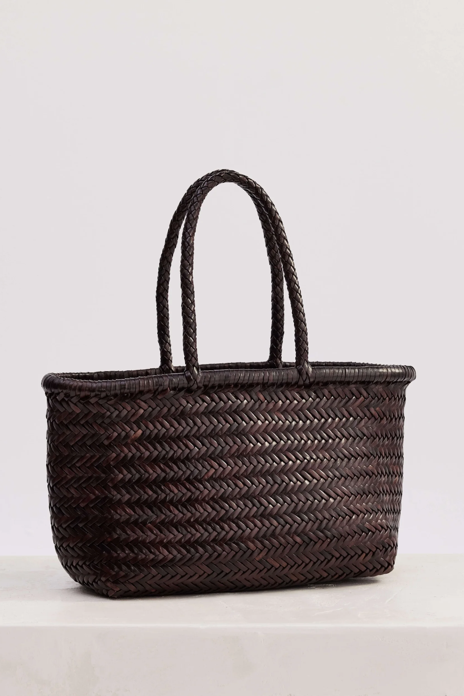 Ju Ju & Co Dune Basket in Mahogany