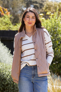 Jump Reversible Quilted Vest | Cashew | 606J4011A