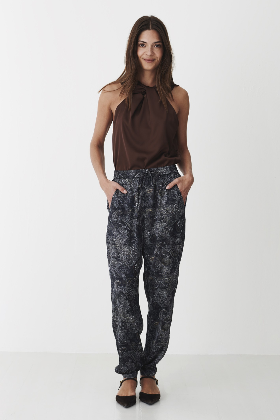 Karmamia Copenhagen Cora Pants in Gaia Paisley