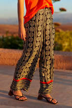 Load image into Gallery viewer, Lauren Vidal Poki Print Trousers
