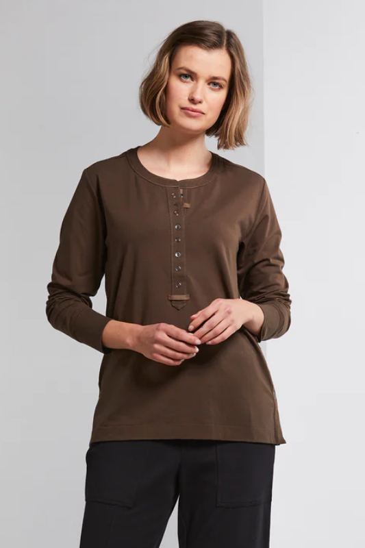 Lania The Label Snap Top in Coffee